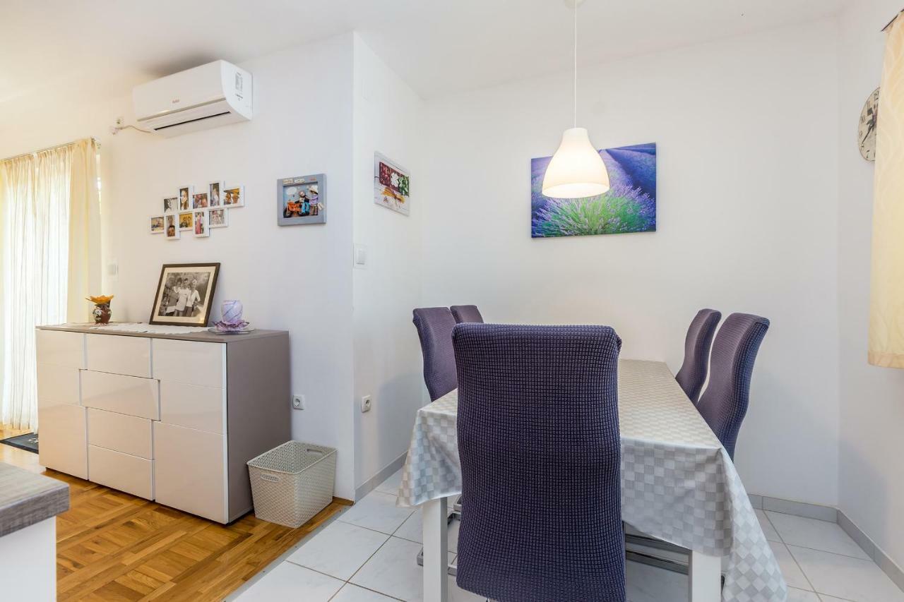 Apartments Marica Skrbčići Екстериор снимка