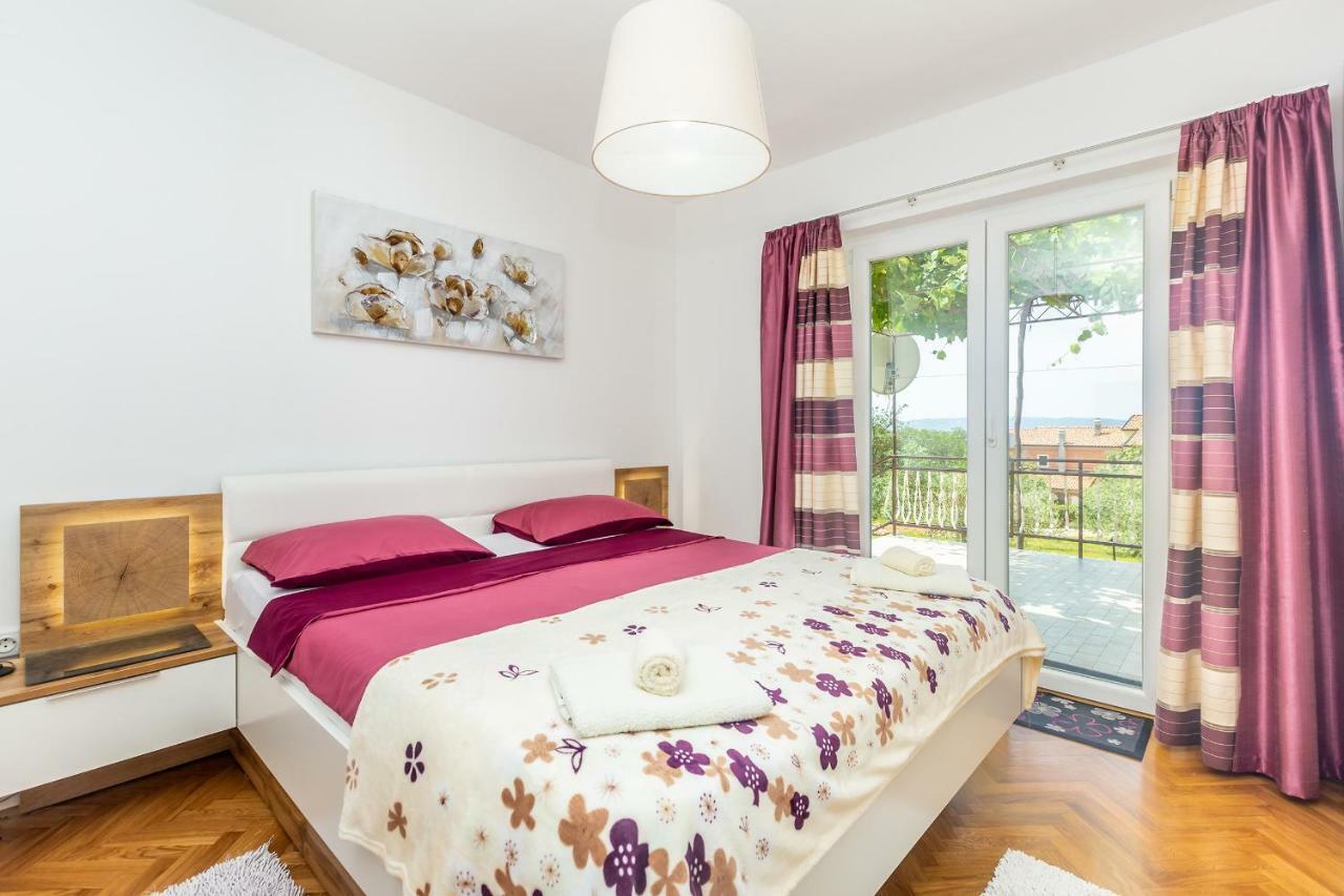 Apartments Marica Skrbčići Екстериор снимка